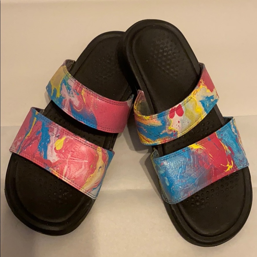 Nike Benassi Custom Sldes